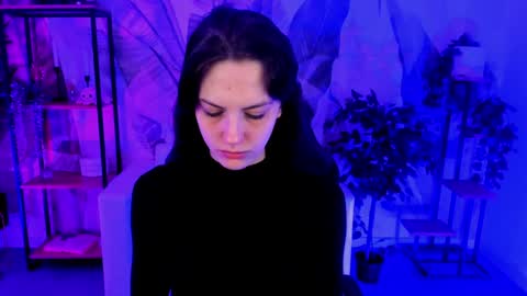 Emily online show from December 8, 8:30 am