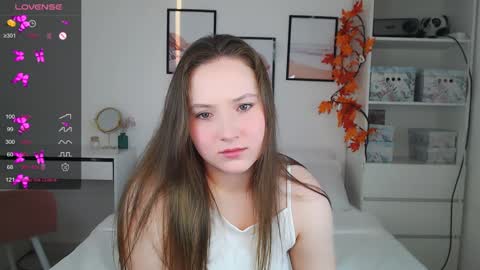 Snapshot of emilyxgrasez chatting on February 4, 7:07 am Emily online show from February 4, 7:07 am