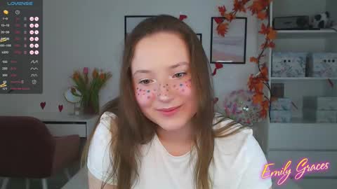 Snapshot of emilyxgrasez chatting on March 8, 3:17 am Emily online show from March 8, 3:17 am
