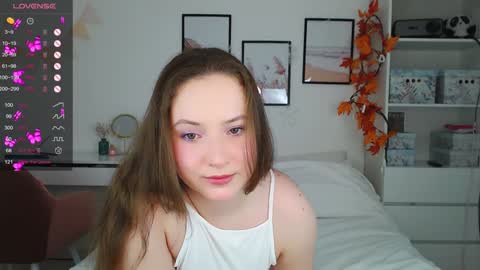 Snapshot of emilyxgrasez chatting on January 19, 11:43 pm Emily online show from January 19, 11:43 pm