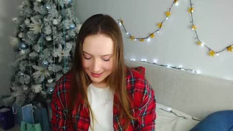 Snapshot of emilyxgrasez chatting on January 4, 1:42 am Emily online show from January 4, 1:42 am