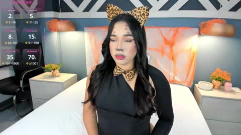 Emily  online show from October 16, 12:05 pm