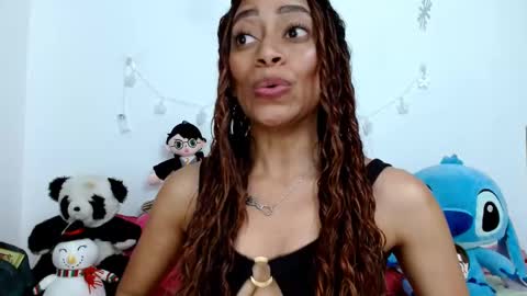 Snapshot of emilyzans07 chatting on February 13, 8:45 pm emilyzans07 online show from February 13, 8:45 pm
