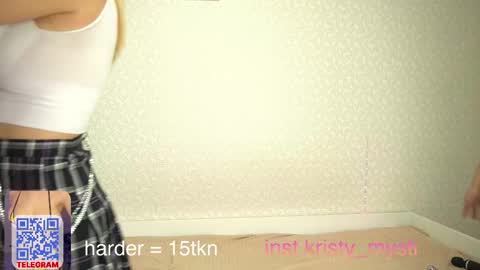 Eminent Eva online show from February 13, 1:36 pm