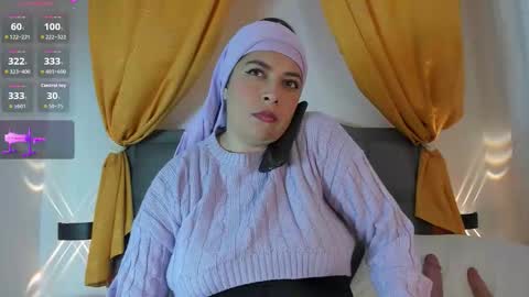 emira199 online show from September 16, 7:50 pm