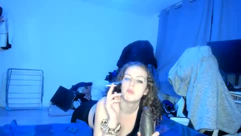 emliyjamesmjb online show from February 13, 9:39 pm