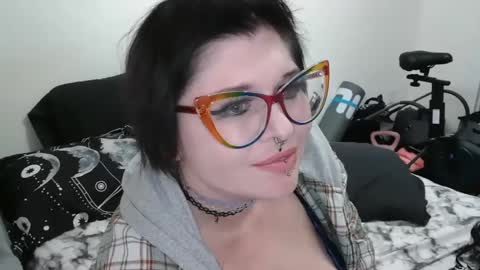 emma lotacurves online show from January 25, 2:36 pm