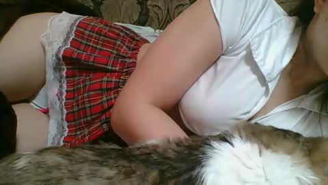 Snapshot of emma_991 chatting on February 20, 11:31 am emma_991 online show from February 20, 11:31 am
