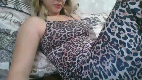 Snapshot of emma_991 chatting on September 11, 11:11 am emma_991 online show from September 11, 11:11 am