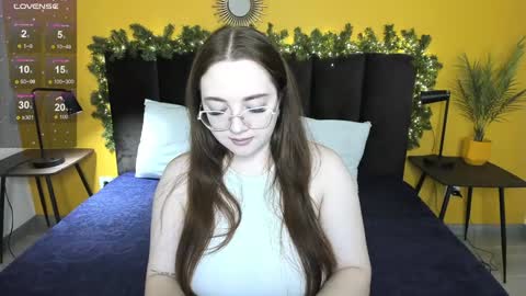 emma_adorablle online show from December 12, 8:57 am