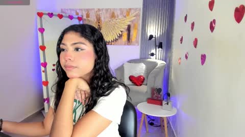 Snapshot of emma_alice_ chatting on February 23, 2:04 pm Alice online show from February 23, 2:04 pm
