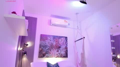 Alice online show from October 28, 12:06 pm