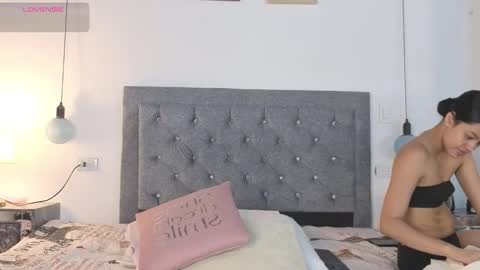 Emma online show from November 9, 4:49 am