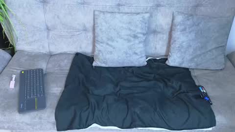 Snapshot of emma_blue_ chatting on March 12, 6:29 am Emma Blue modelo independiente online show from March 12, 6:29 am