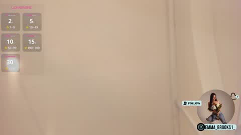 Snapshot of emma_brooks1 chatting on February 8, 7:49 pm Emma online show from February 8, 7:49 pm