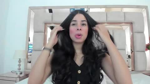 Snapshot of emma_castilloo chatting on February 11, 12:36 pm Emma Castillo online show from February 11, 12:36 pm