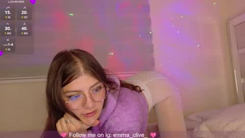Snapshot of emma_clive chatting on February 15, 3:42 am Emma online show from February 15, 3:42 am