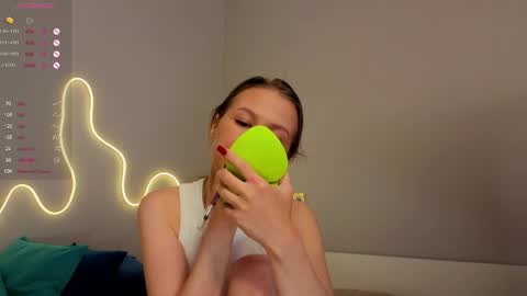 Emma online show from May 16, 1:46 am