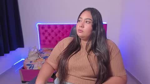 emma_cloup online show from January 18, 12:58 pm