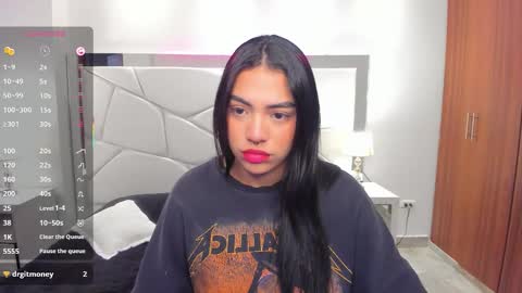  Emma online show from November 26, 11:40 am