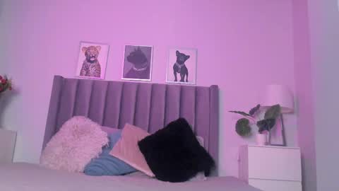 Emma online show from April 2, 7:43 pm