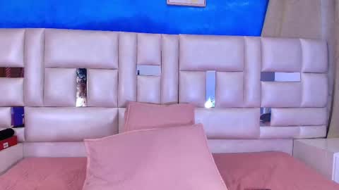 Emma online show from October 1, 3:16 am