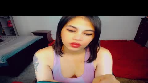 Snapshot of emma_diva chatting on February 14, 9:24 am emma online show from February 14, 9:24 am