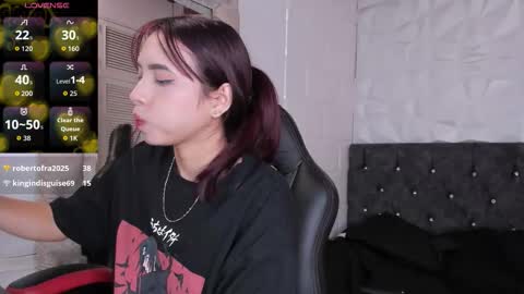 emma_dl2 online show from December 4, 6:18 pm