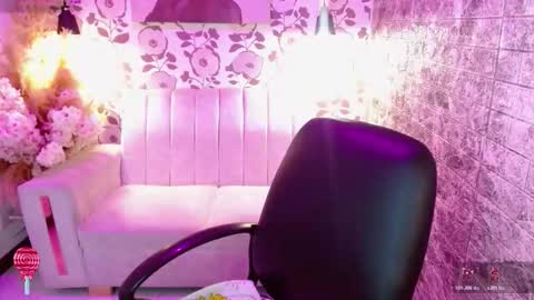 emma online show from February 12, 4:49 am