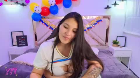 emma online show from June 18, 9:14 am
