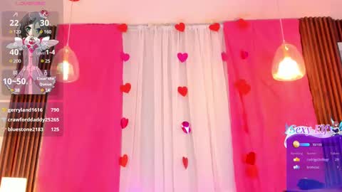 Emma online show from February 20, 9:44 am