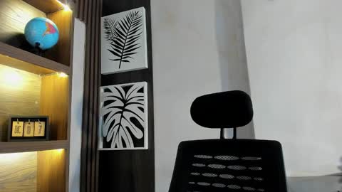 emma_jhoons online show from December 20, 12:12 pm