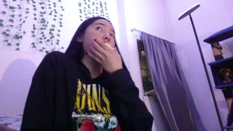 emma_johnson_ online show from December 17, 6:31 am