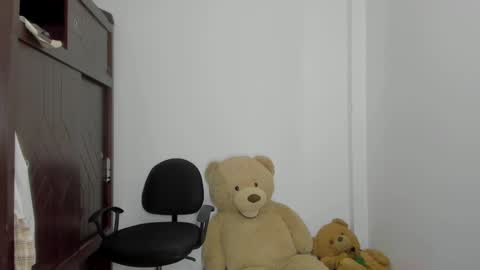 Snapshot of emma_lean chatting on September 18, 11:03 am whises lits online show from September 18, 11:03 am