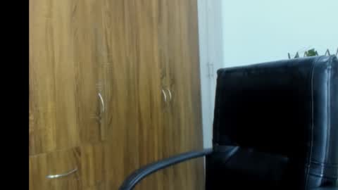 whises lits        online show from October 12, 7:38 pm