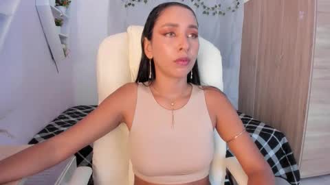 Emma online show from November 24, 7:56 pm