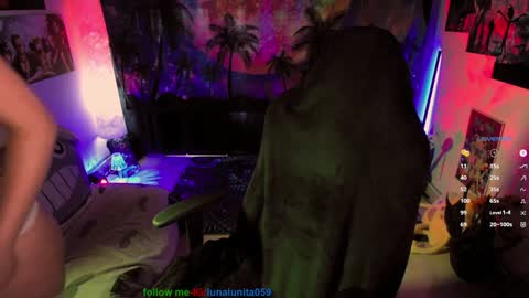 Snapshot of emma_luna059 chatting on January 17, 10:12 pm LUNA online show from January 17, 10:12 pm