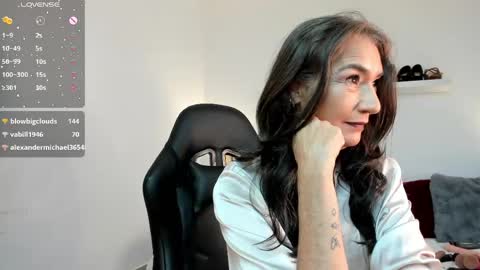 Emma  online show from May 15, 4:25 pm