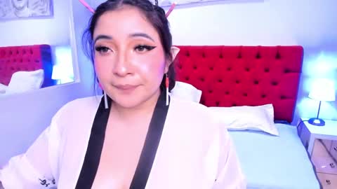 Emma Monserratt online show from March 4, 11:11 pm