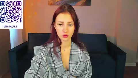 Emma Myer online show from May 13, 2:21 am