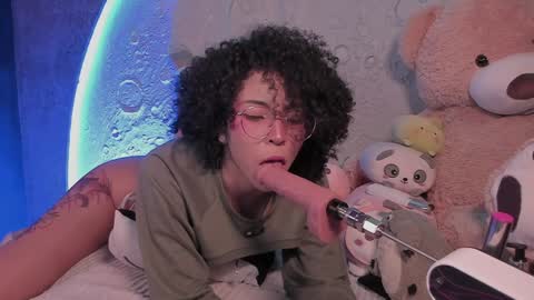 Snapshot of emma_nakamura chatting on January 27, 1:09 pm online show from January 27, 1:09 pm