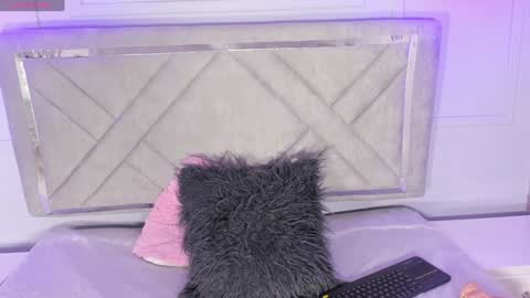 Snapshot of emma_payton chatting on January 13, 5:44 pm Emma online show from January 13, 5:44 pm