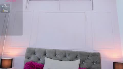 Snapshot of emma_payton chatting on February 11, 11:42 am Emma online show from February 11, 11:42 am