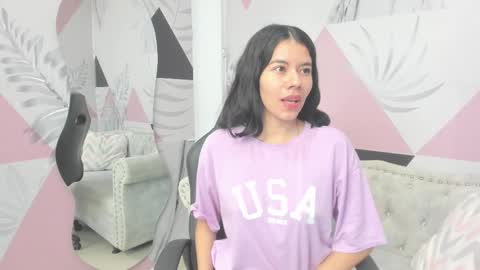 Emma online show from February 25, 7:06 pm