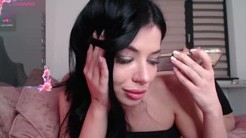 Emma online show from January 6, 11:42 pm