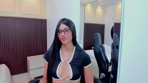 EMMA online show from February 19, 11:15 pm