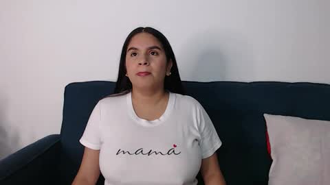 emma_saens online show from November 19, 9:19 am