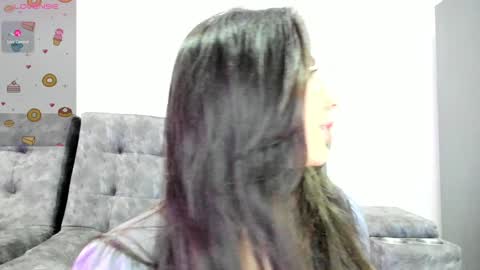 Emma online show from January 30, 2:27 am