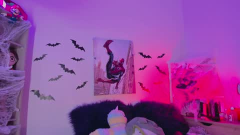 EMMA  online show from October 20, 7:08 pm