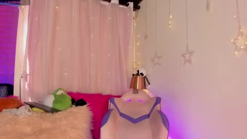 Snapshot of emma_soffia_ chatting on January 23, 6:56 pm EMMA online show from January 23, 6:56 pm